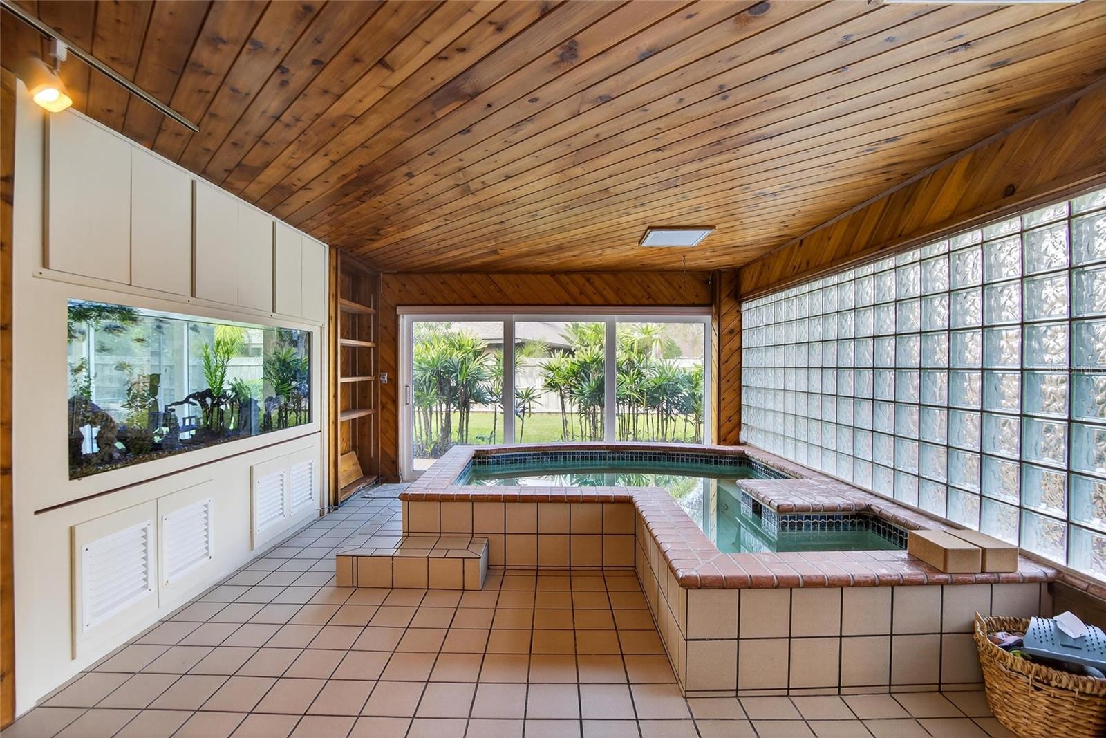 BARRINGTON OAKS EAST - Residential