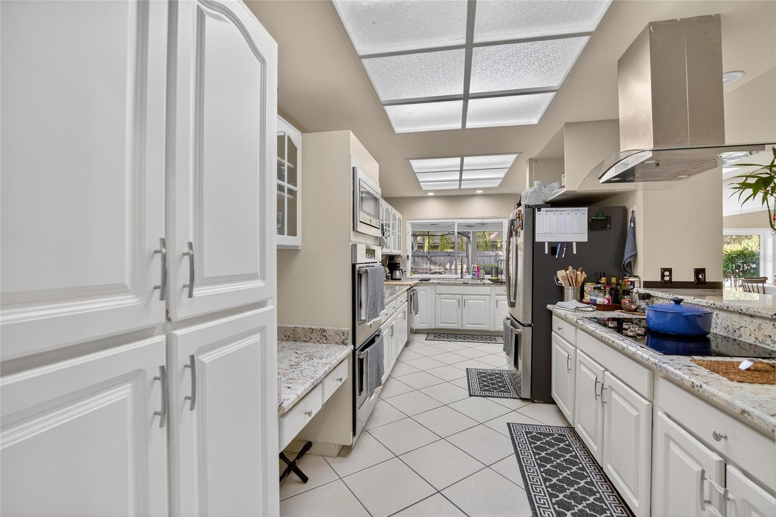 BARRINGTON OAKS EAST - Residential