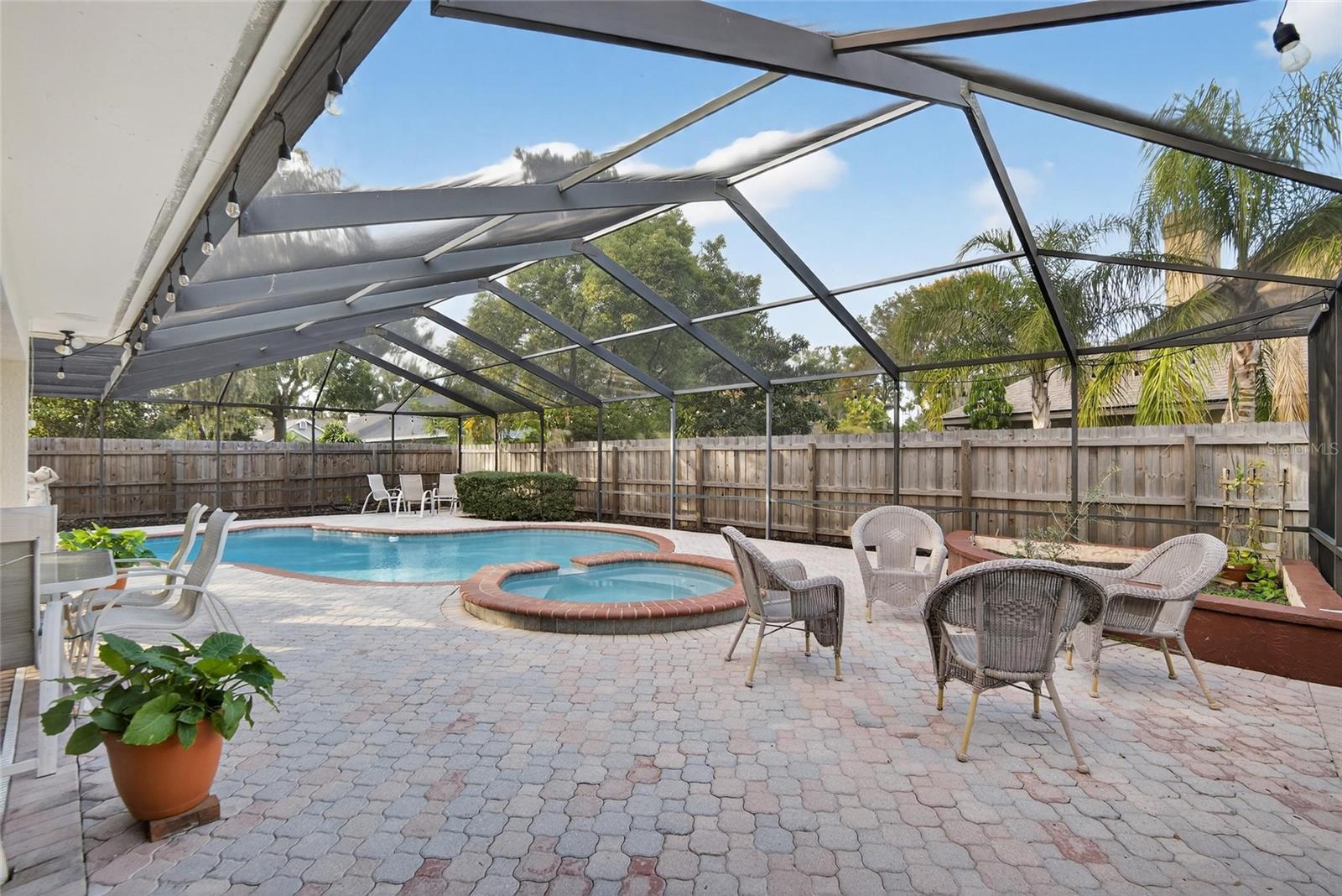 BARRINGTON OAKS EAST - Residential