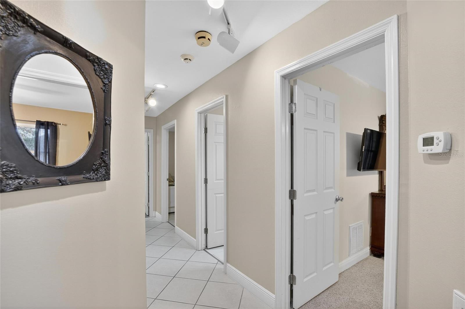 BARRINGTON OAKS EAST - Residential