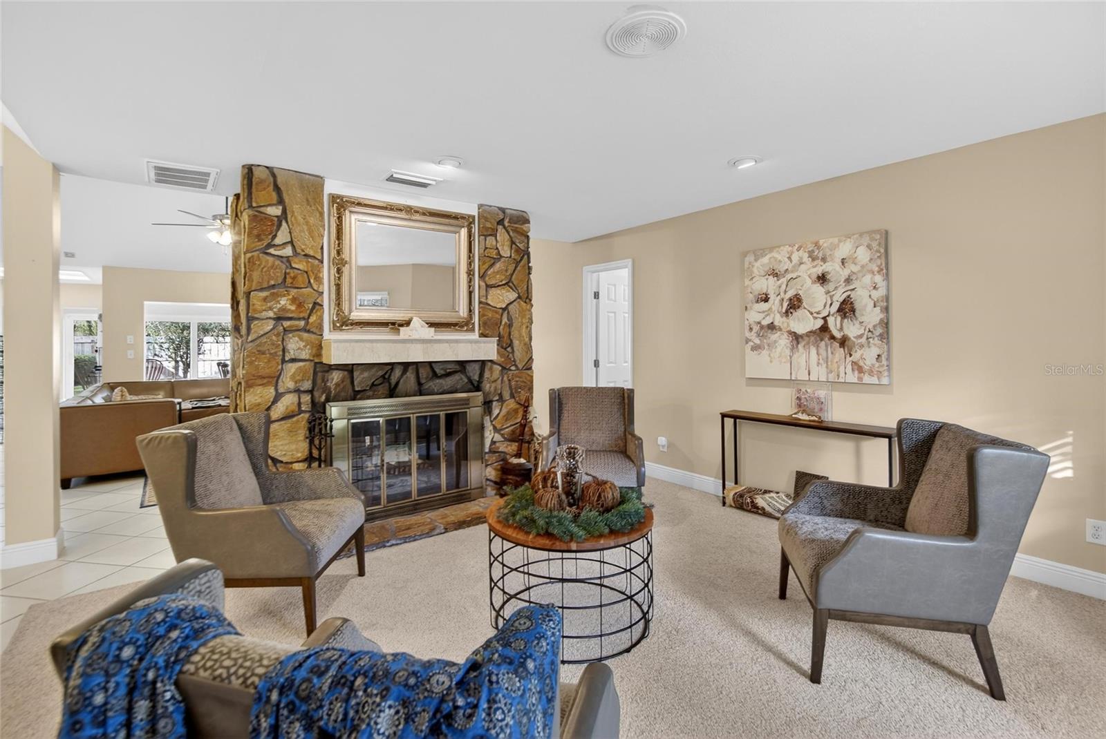 BARRINGTON OAKS EAST - Residential