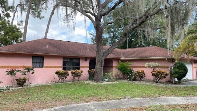 Photo of 505 Village Oak Drive, Tarpon Springs, FL 34689 (MLS # TB8556941)