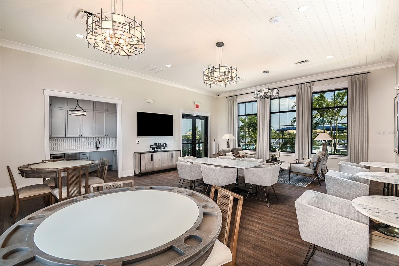 SWEETWATER VILLAS AT LAKEWOOD RANCH - Residential