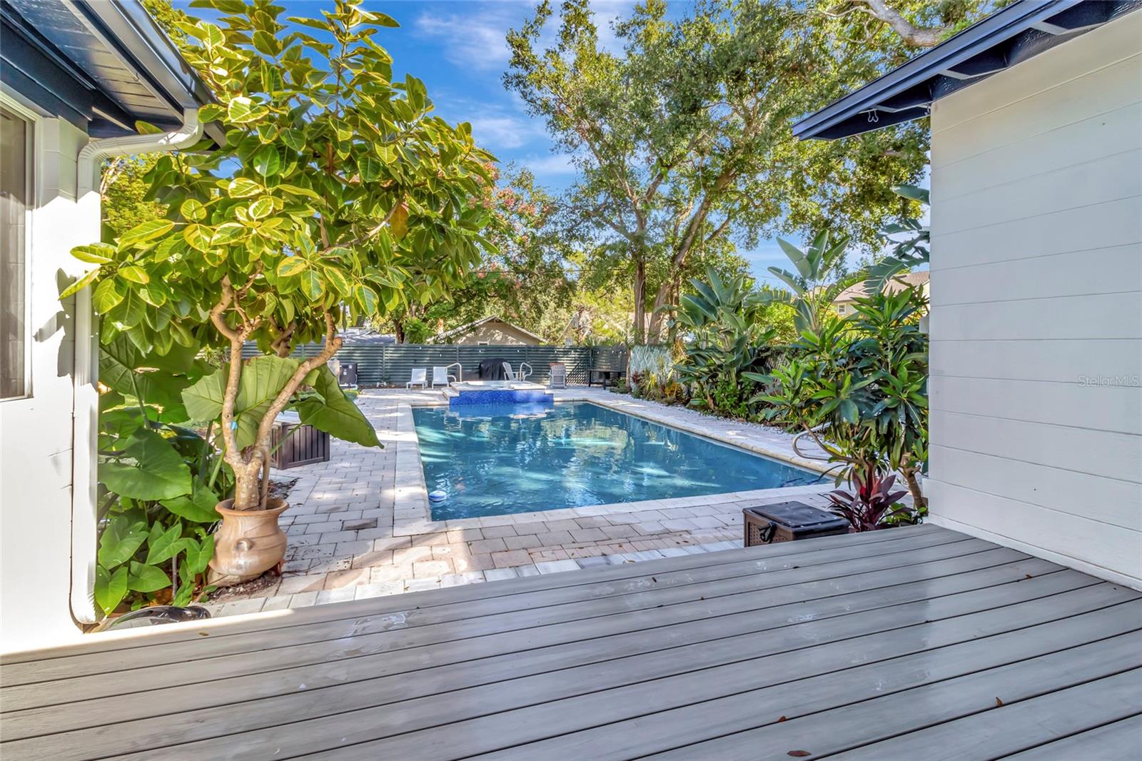 COLONIAL PARK SUB - Residential