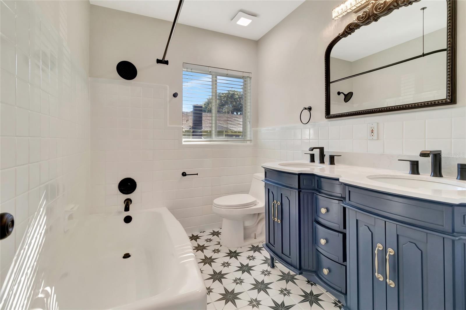 COLONIAL PARK SUB - Residential