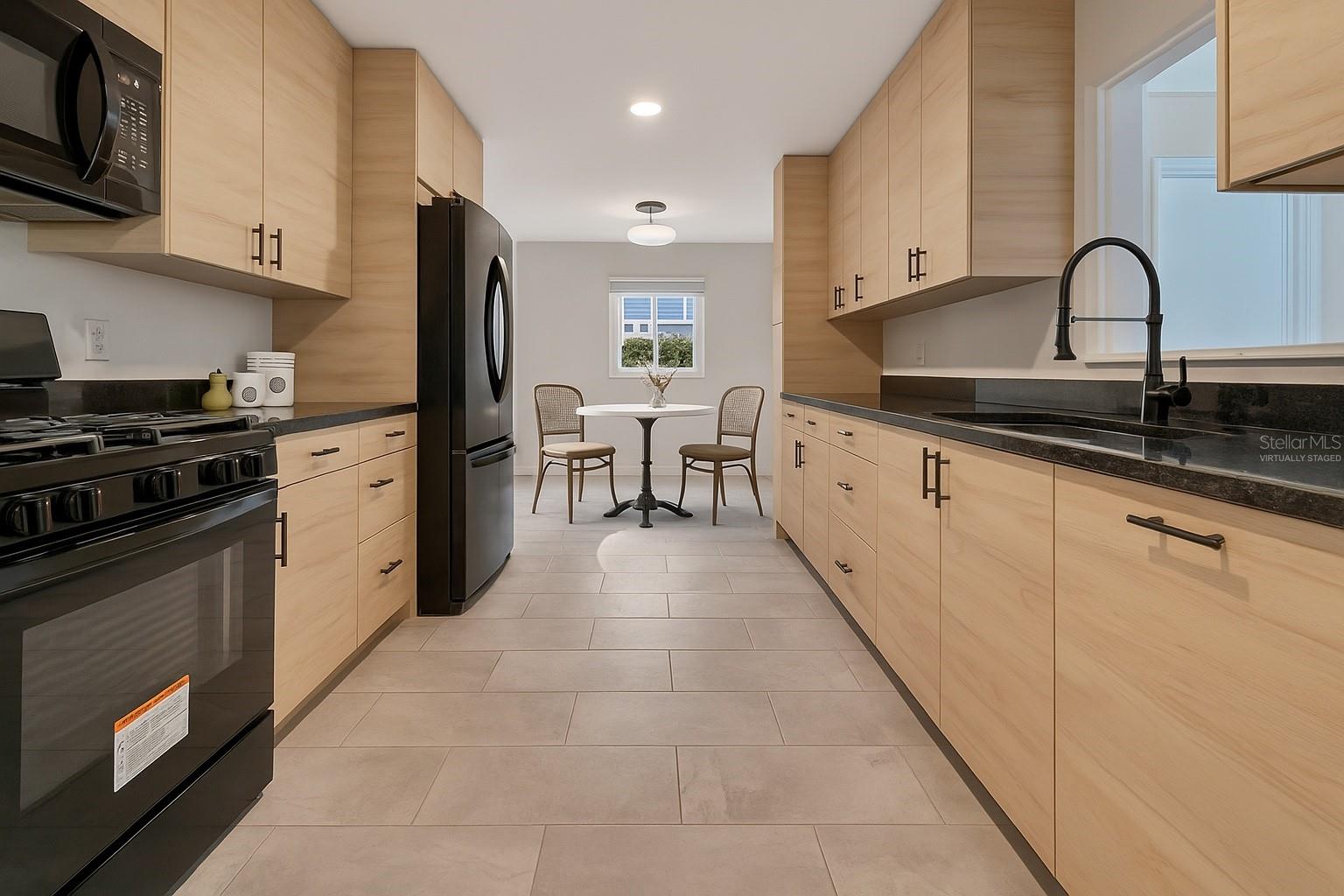 1217 E AMELIA STREET