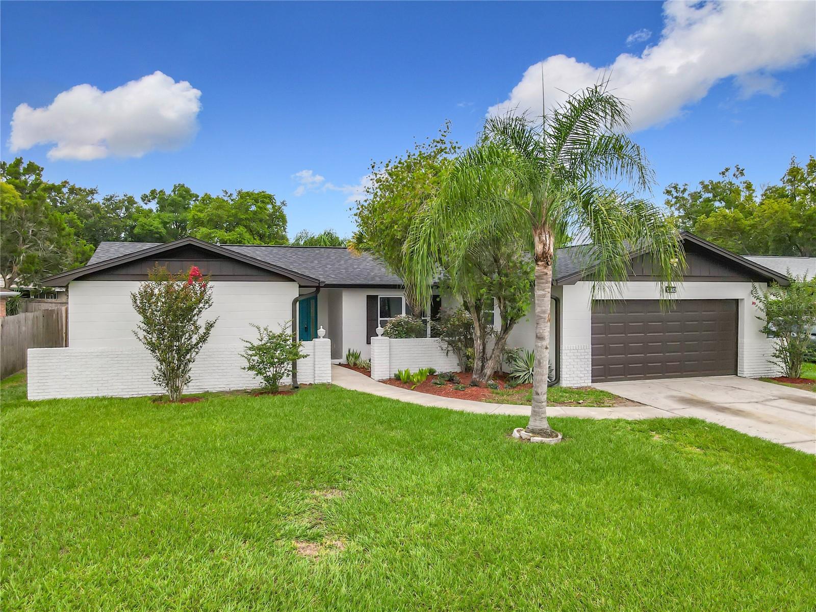 8676 HILLSIDE DRIVE