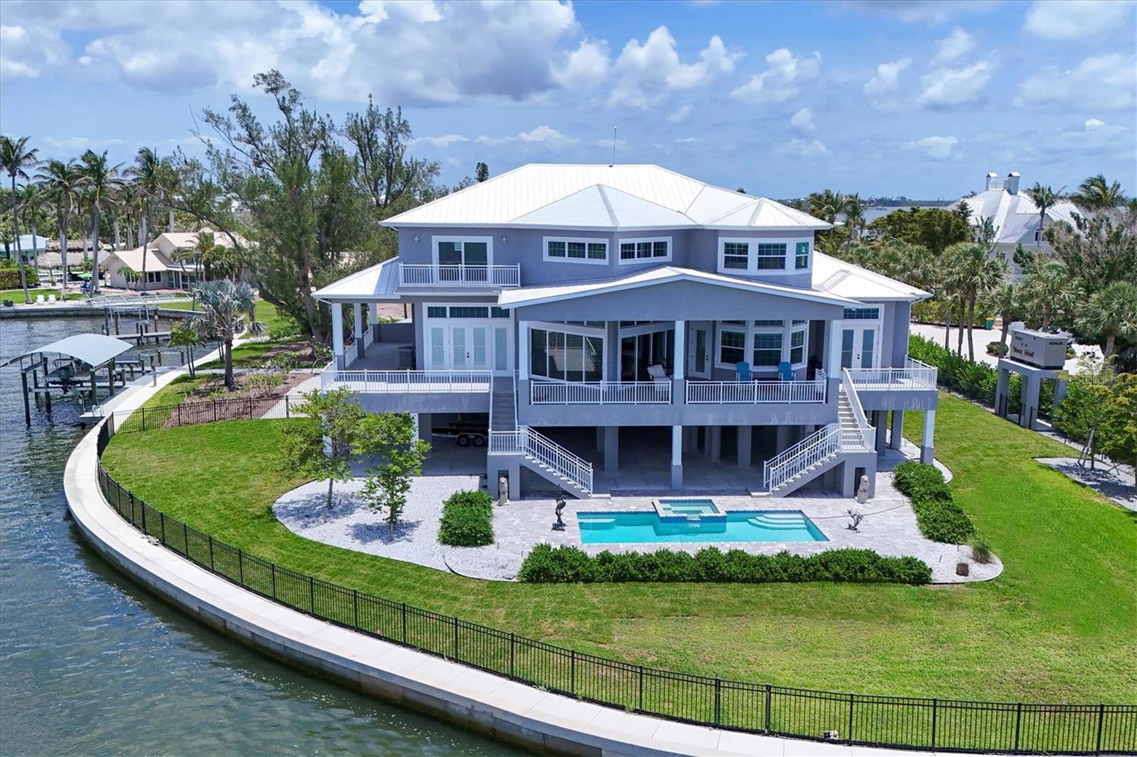 CAPE HAZE SUB - Residential