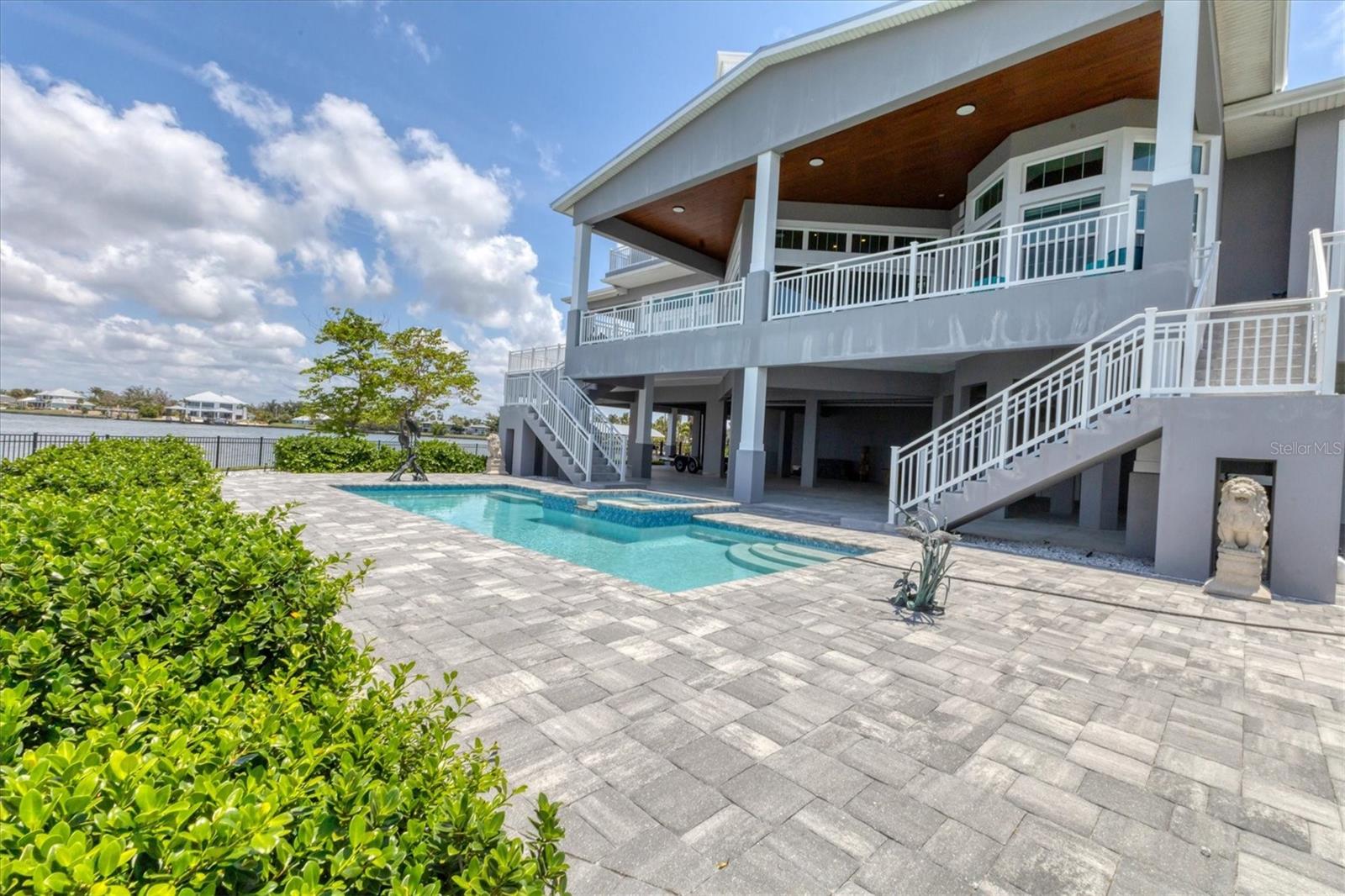 CAPE HAZE SUB - Residential