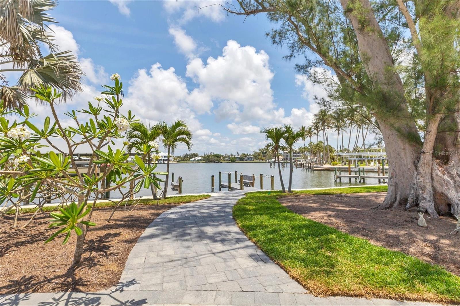 CAPE HAZE SUB - Residential