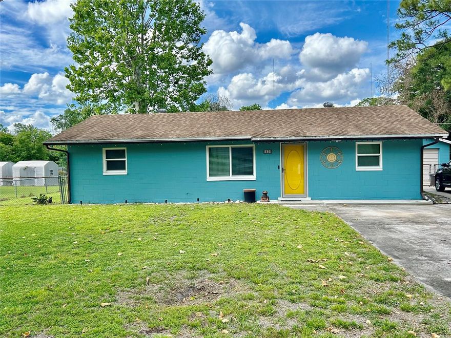 Welcome to this beautifully updated 3-bedroom, 2-bath home located at 1420 Belleview Road in the heart of Cocoa Beach. This property offers the perfect blend of comfort and style.
Step inside to find spacious living areas filled with natural light, enhanced by upgraded energy-efficient windows. The home features fresh interior paint and brand-new flooring, giving it a modern, move-in ready feel.
The open layout is perfect for both relaxing and entertaining, while the 2-car garage provides ample storage and convenience.
Enjoy being just minutes from the beach, along with nearby shopping, dining, and local attractions.
This home is ideal as a primary residence, vacation getaway, or investment opportunity. Don’t miss your chance to own a piece of Florida coastal living!