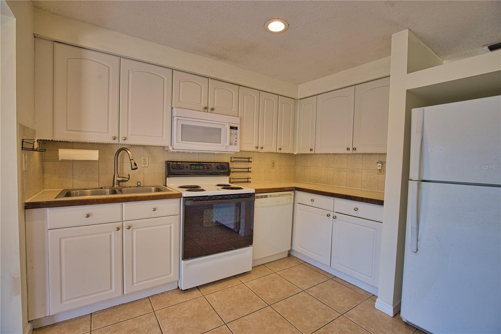 OVERBROOK GARDENS - Residential