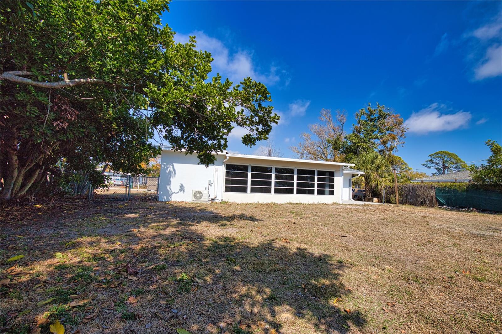 OVERBROOK GARDENS - Residential