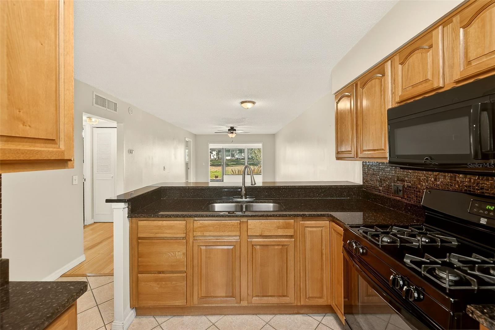 MISSION HILLS CONDO - Residential