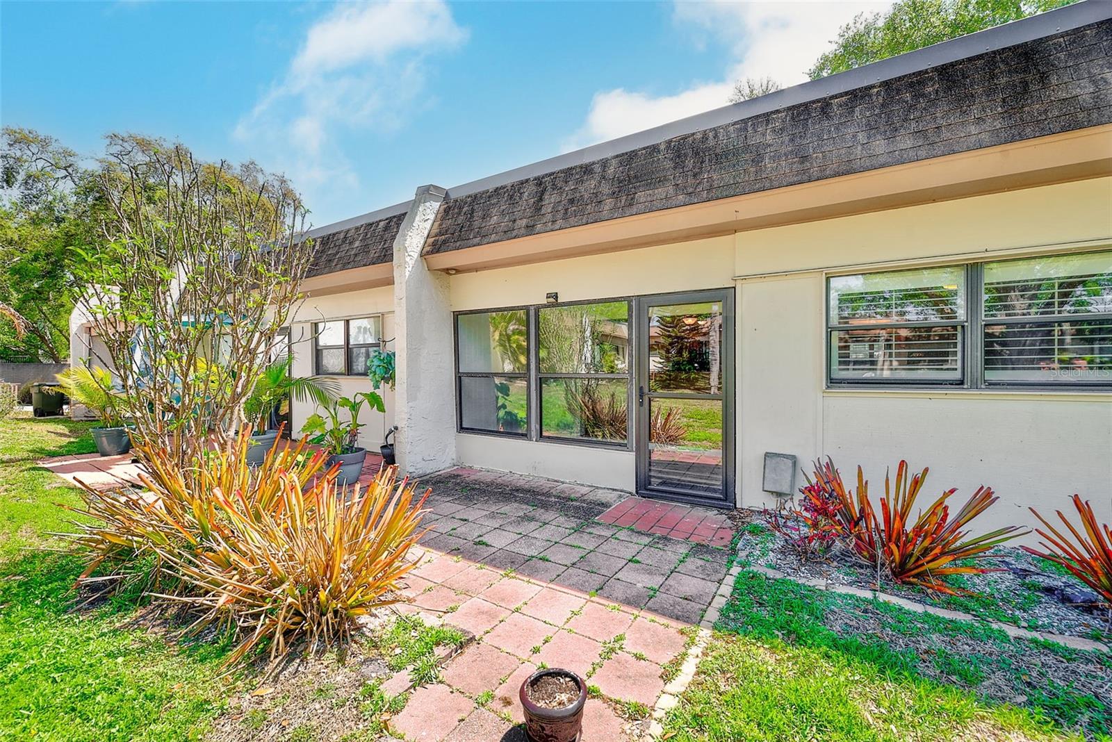 MISSION HILLS CONDO - Residential