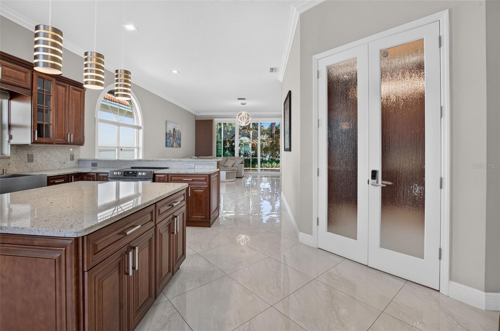 5351 VENTURA DRIVE