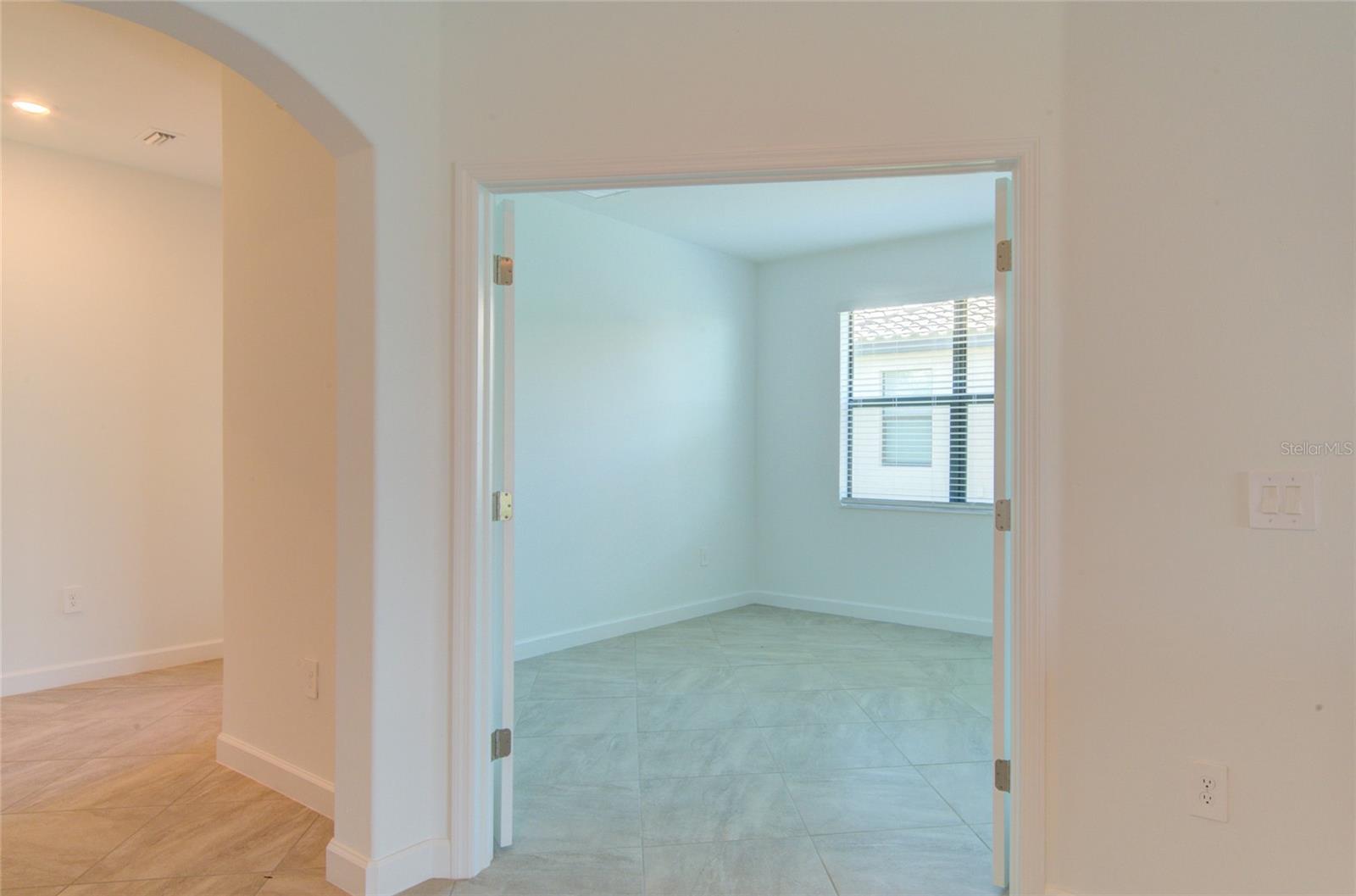 LORRAINE LAKES PH I - Residential Lease