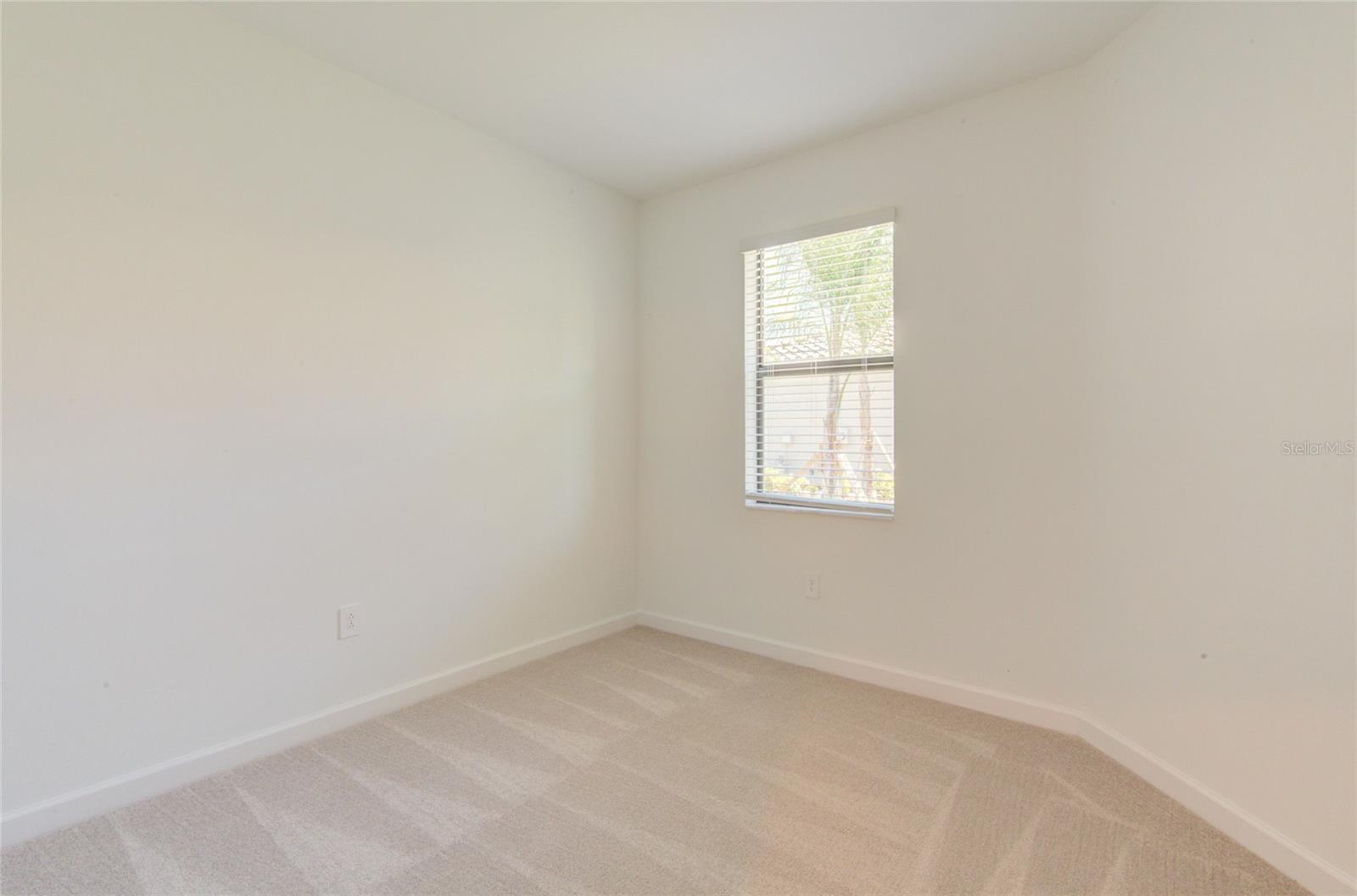 LORRAINE LAKES PH I - Residential Lease