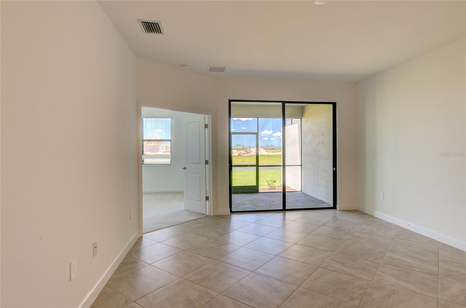 LORRAINE LAKES PH I - Residential Lease