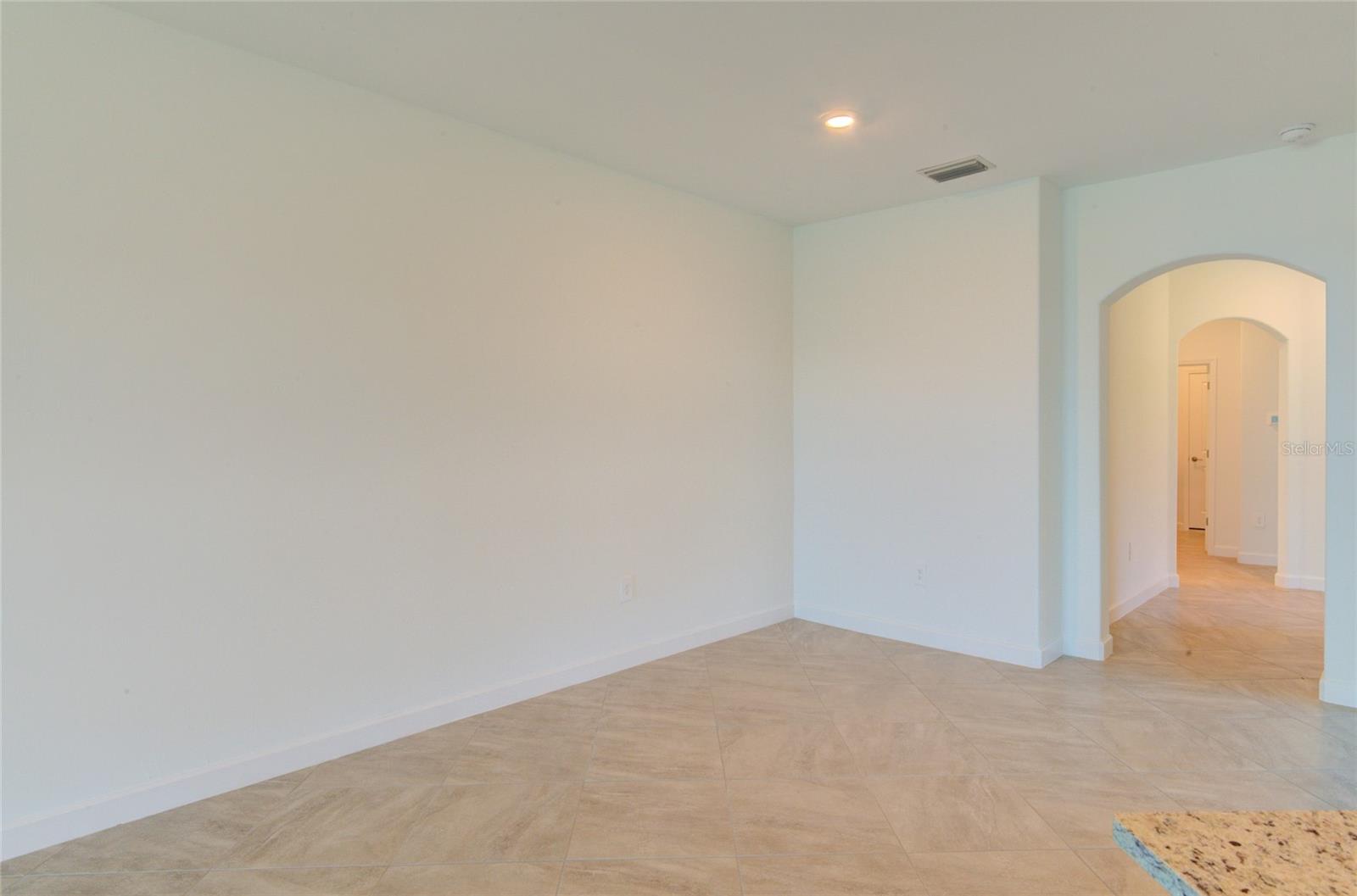 LORRAINE LAKES PH I - Residential Lease