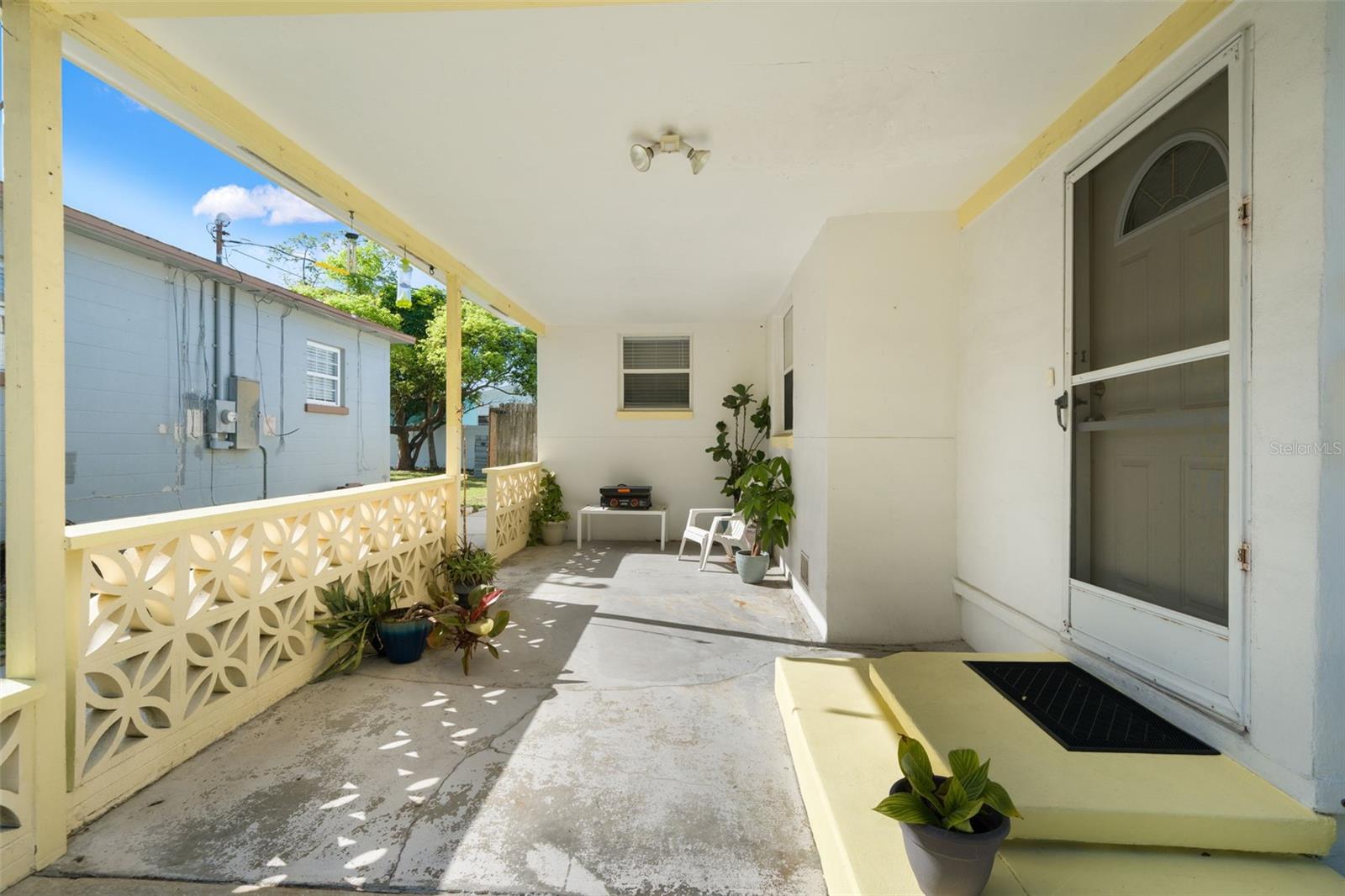 5020 OXFORD AVENUE N