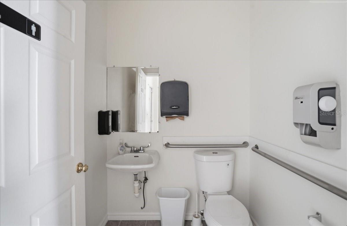 GAZEBO SQUARE COMM - Commercial Sale