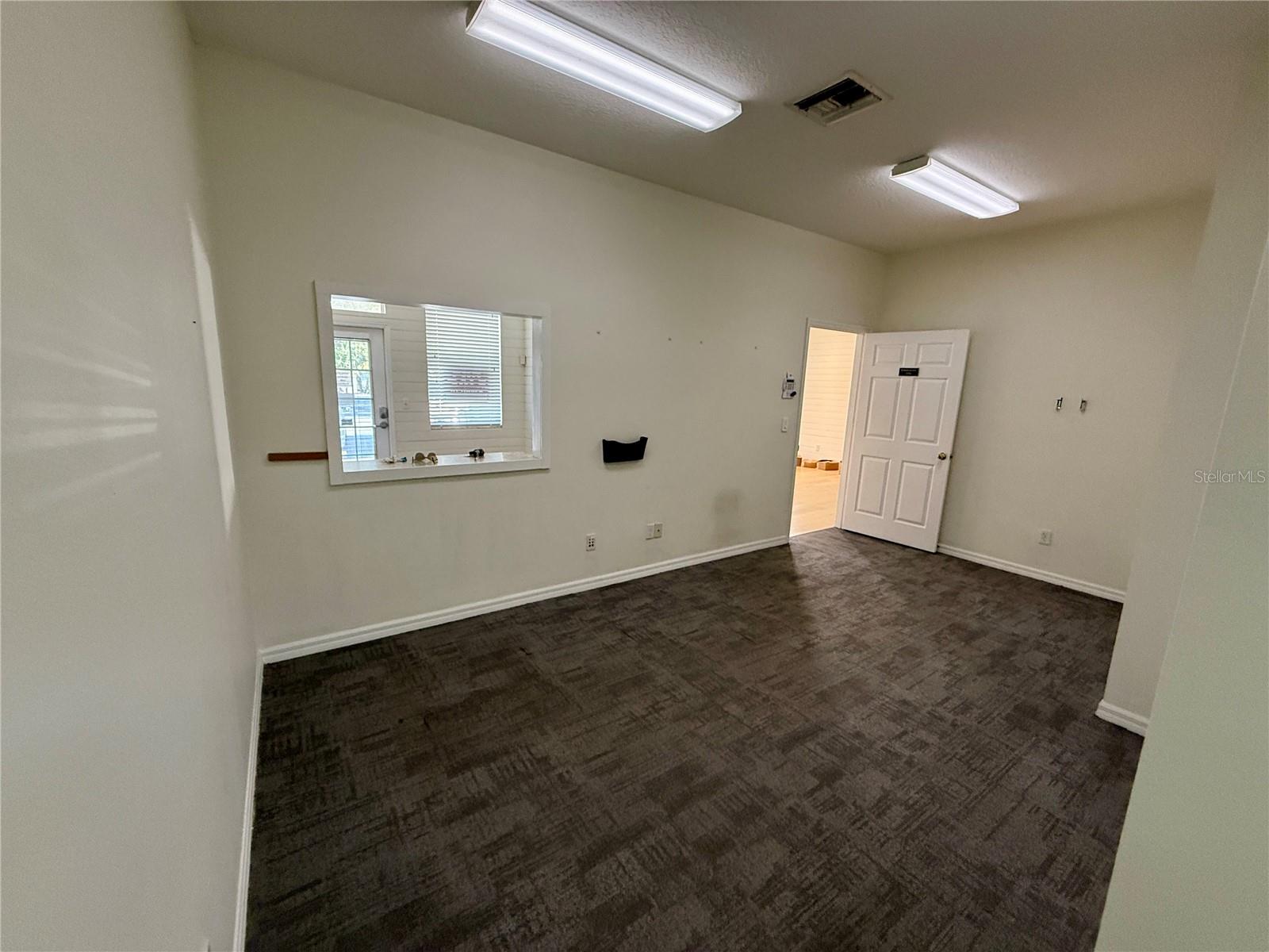 GAZEBO SQUARE COMM - Commercial Sale