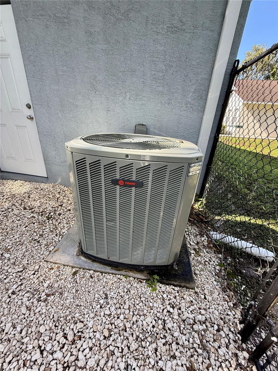 GAZEBO SQUARE COMM - Commercial Sale