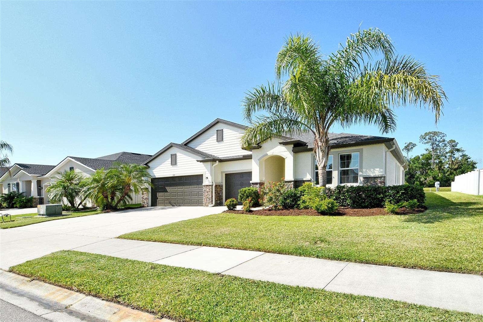 364 GRANDE VISTA BOULEVARD