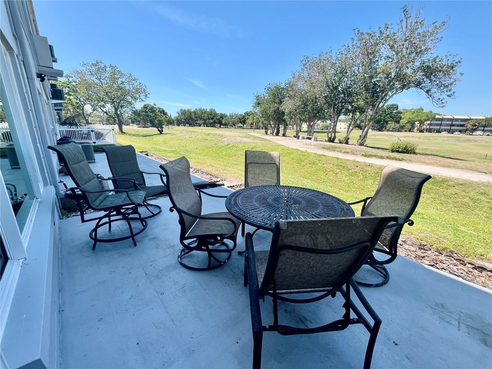 ON TOP OF THE WORLD - Residential