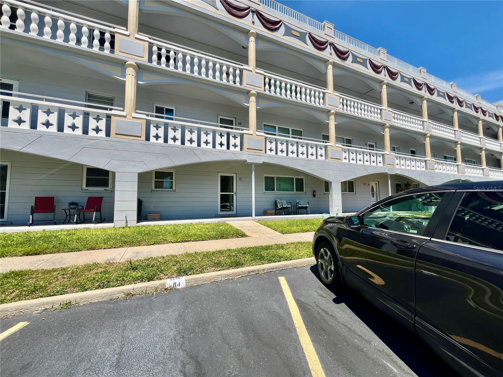 ON TOP OF THE WORLD - Residential