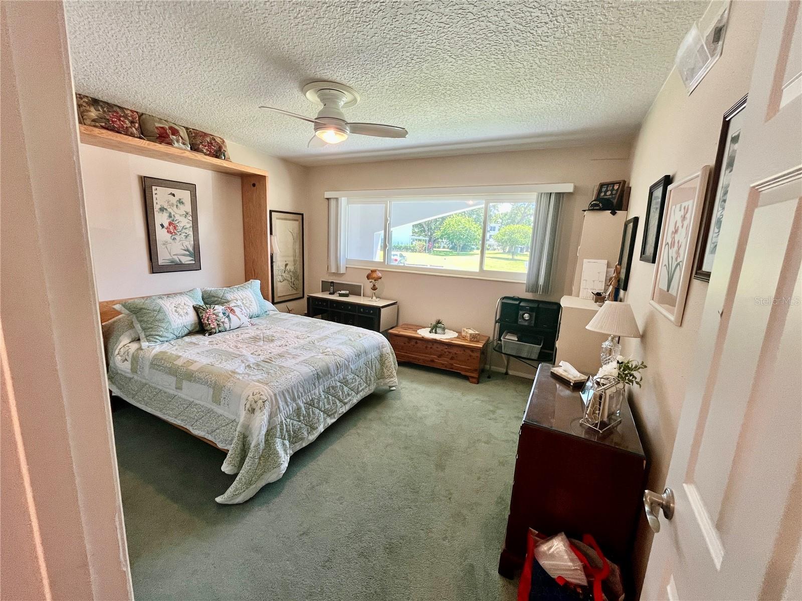 ON TOP OF THE WORLD - Residential