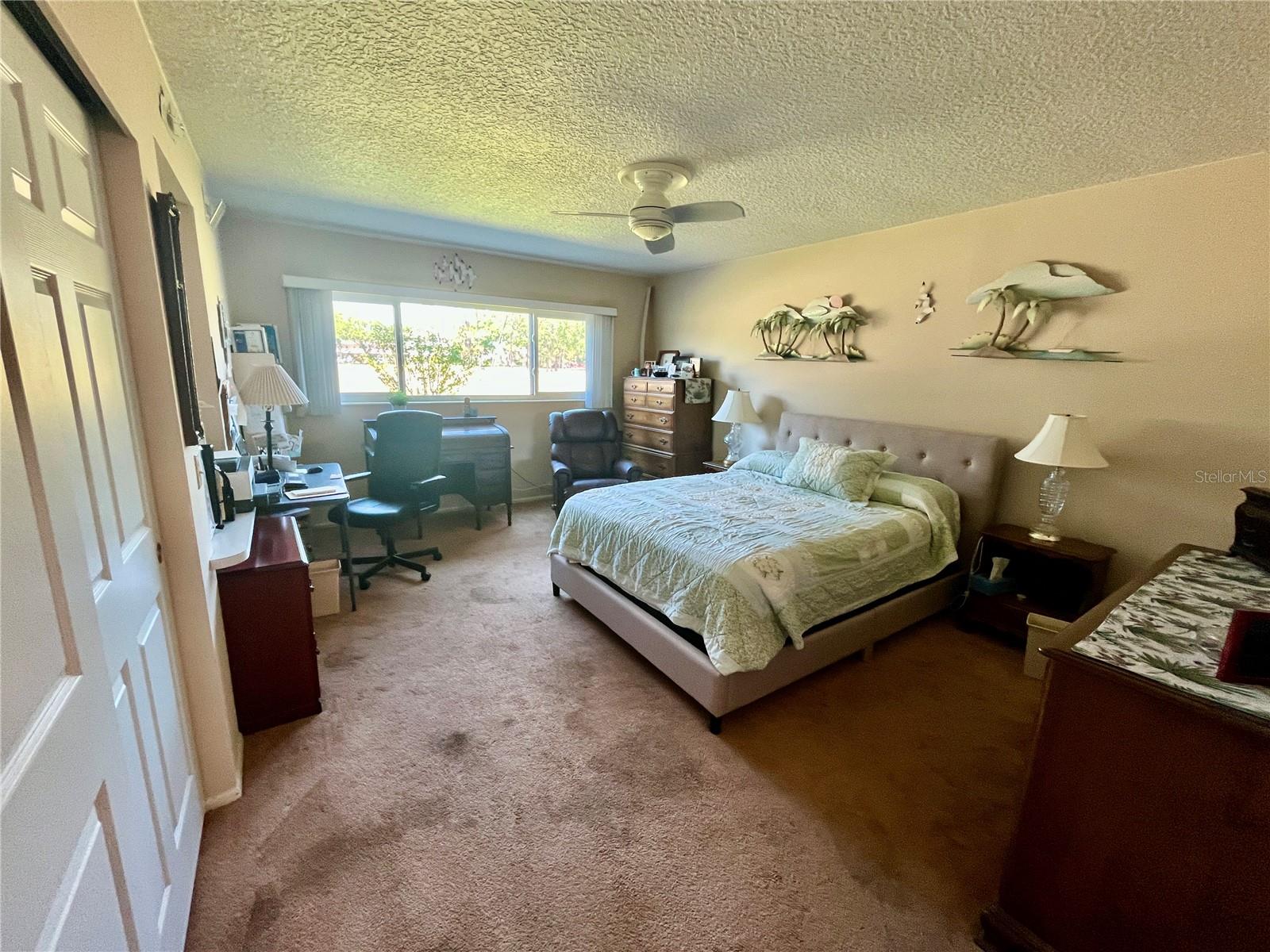 ON TOP OF THE WORLD - Residential