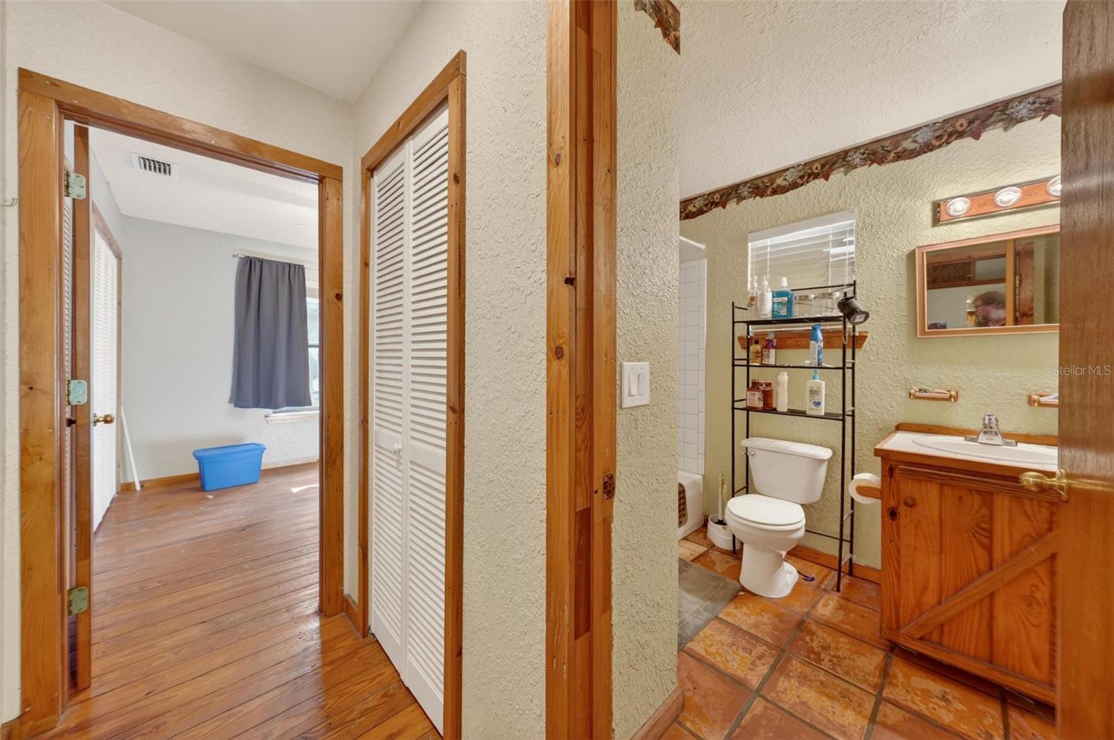 EAST UMATILLA - Residential