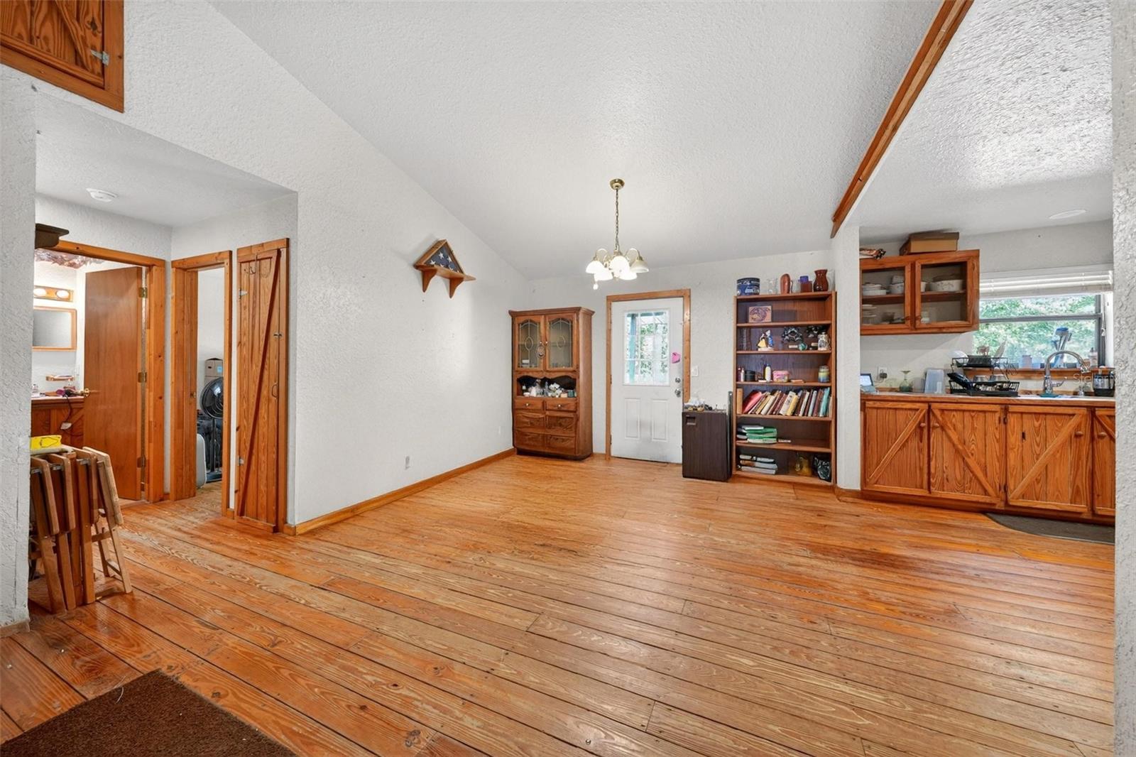 EAST UMATILLA - Residential