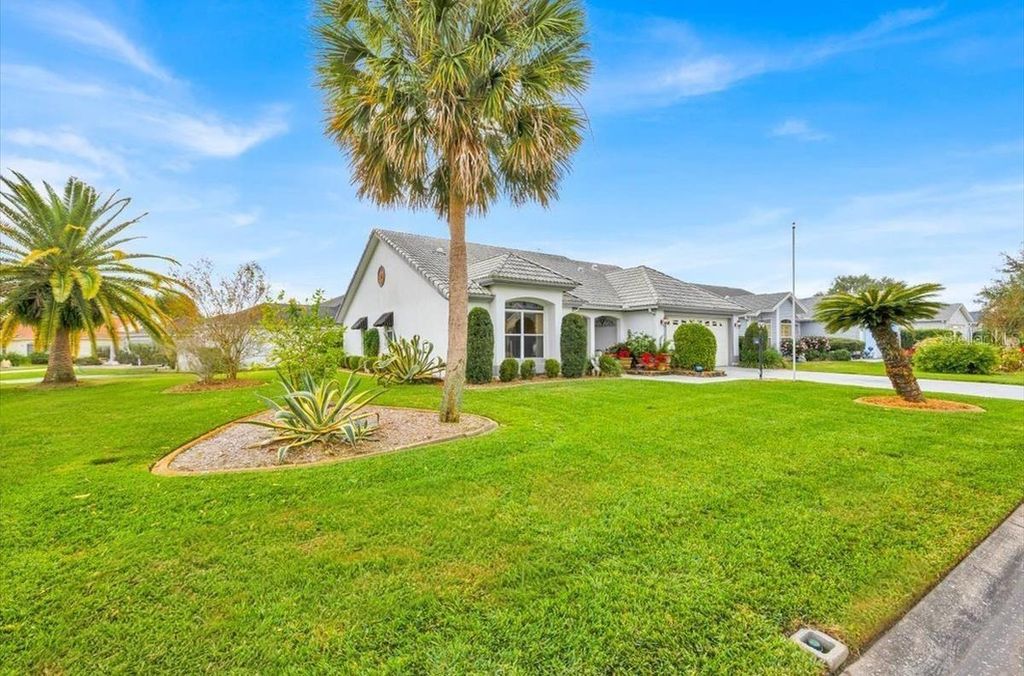 Photo of 802 Miranda Way, The Villages, FL 32159 (MLS # G5105223)