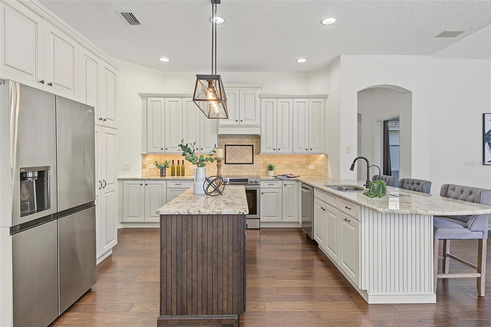 2126 BLUE BEECH COURT