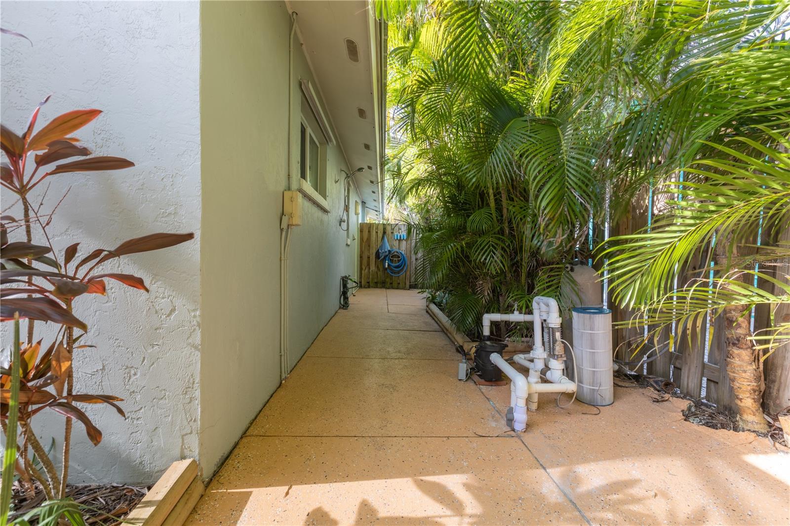 COLIN PARK - Residential