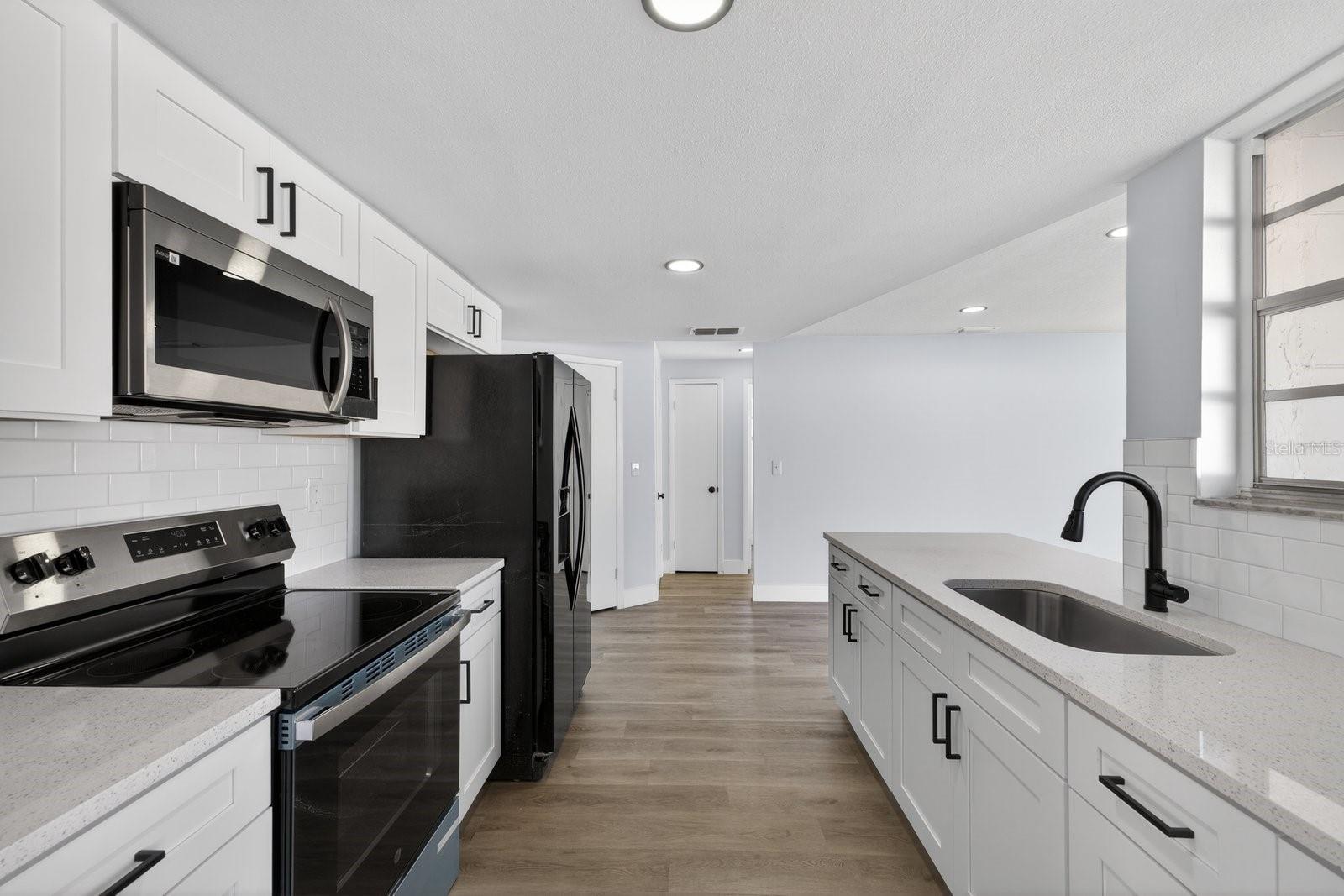 EMBASSY HILLS - Residential