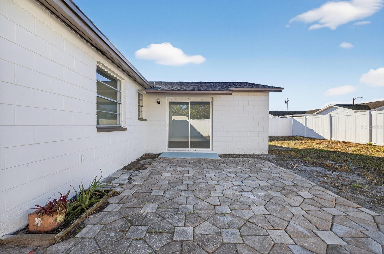 EMBASSY HILLS - Residential