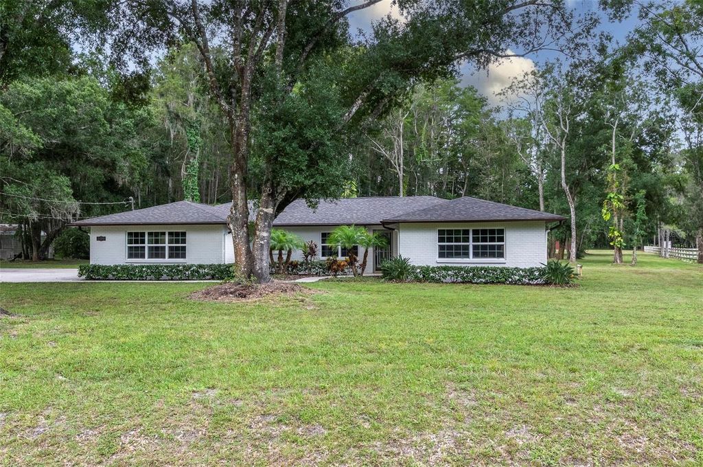 Photo of 3490 Old Keystone Road, Tarpon Springs, FL 34688 (MLS # TB8415507)