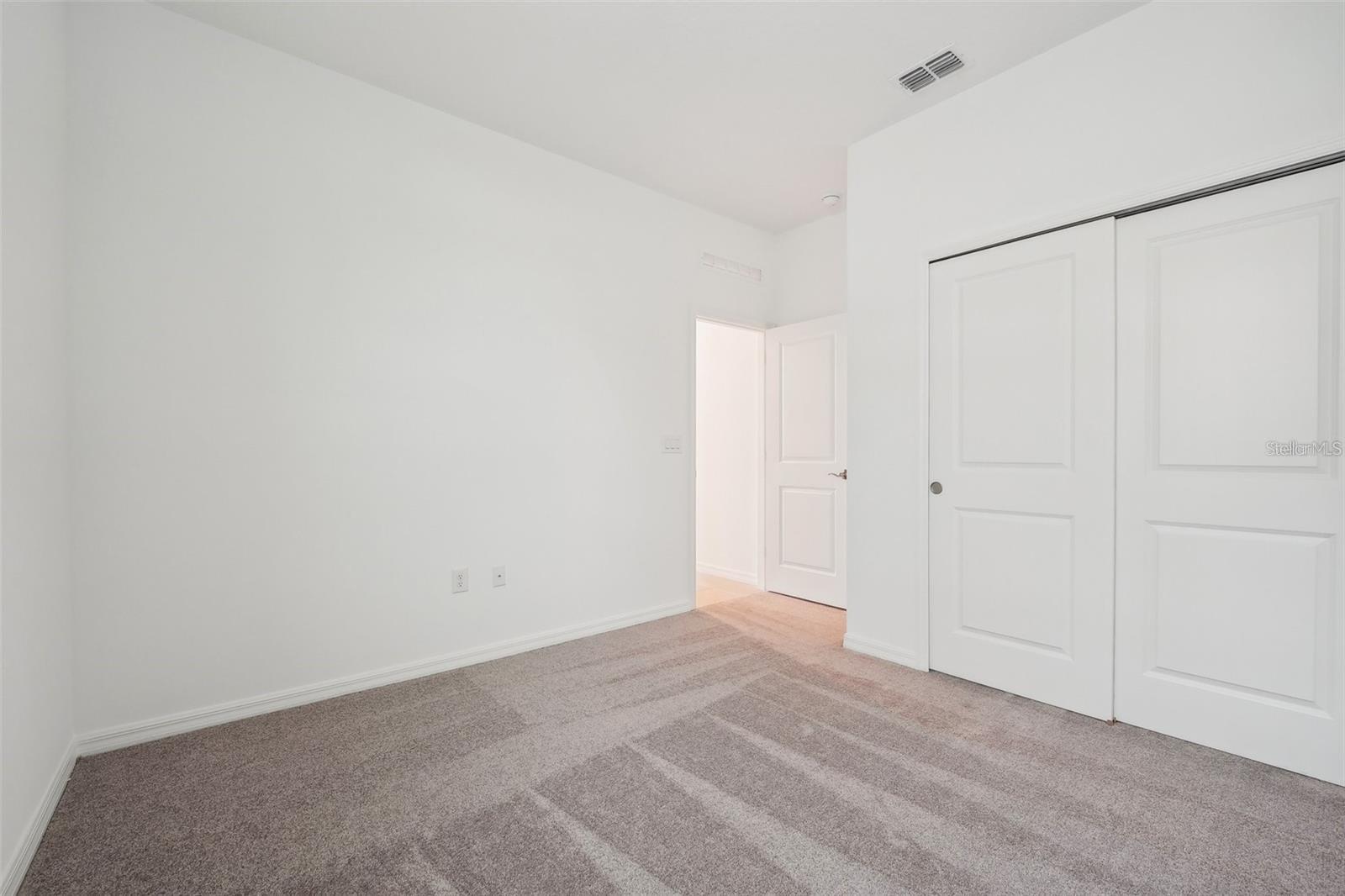 SUNSET LAKES ESTATES - Residential