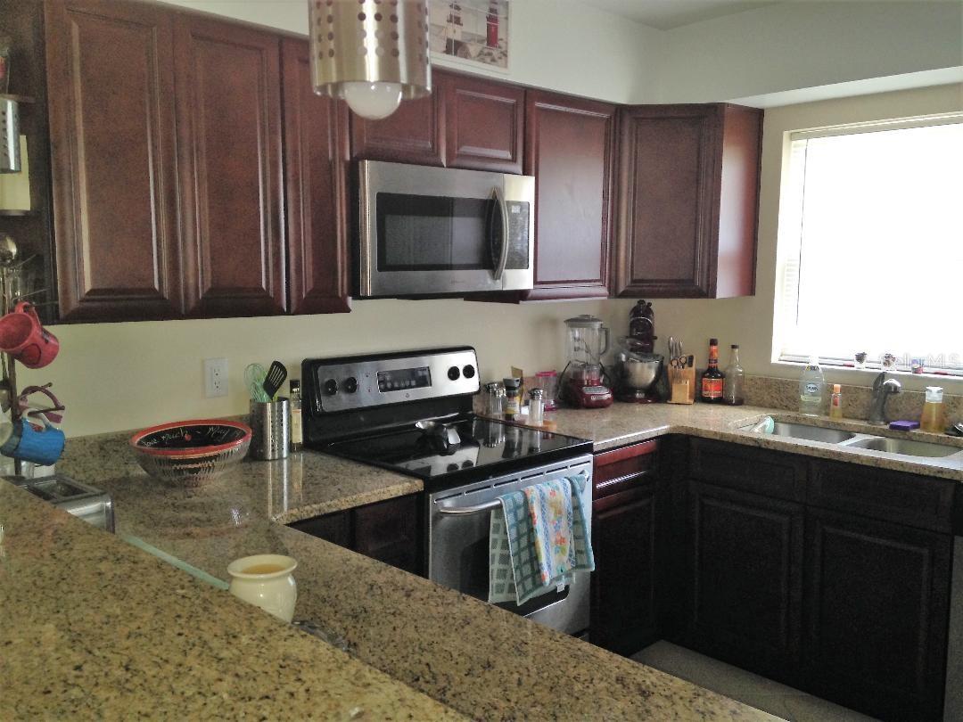 DELTONA LAKES UNIT 07 - Residential Lease