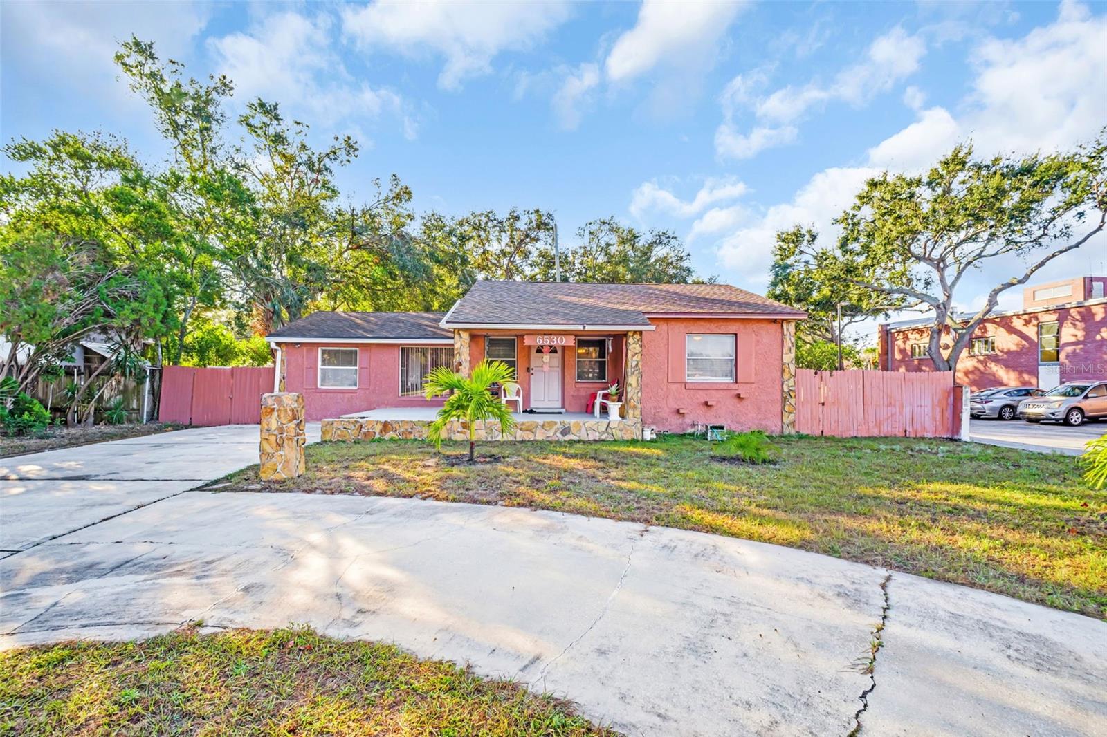 LAKE PASADENA DEV - Residential