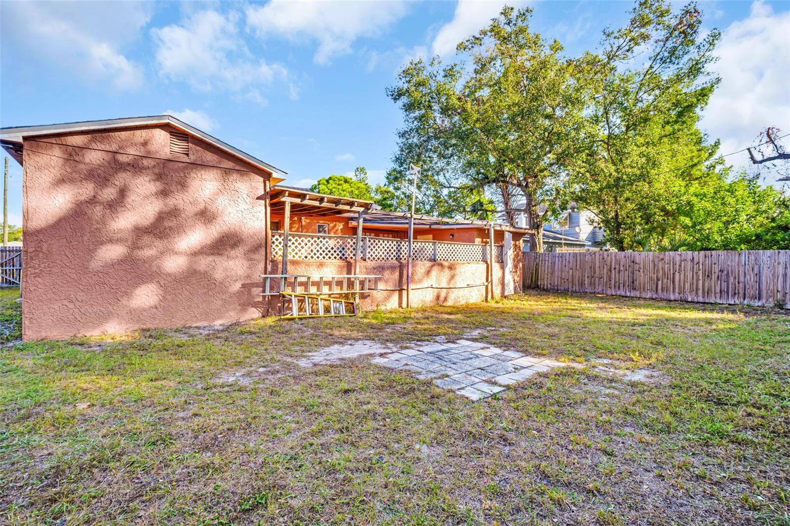 LAKE PASADENA DEV - Residential