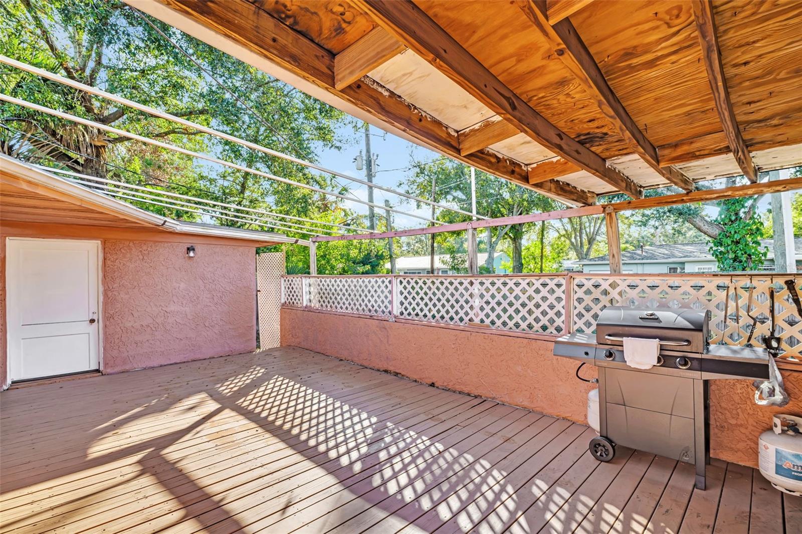 LAKE PASADENA DEV - Residential