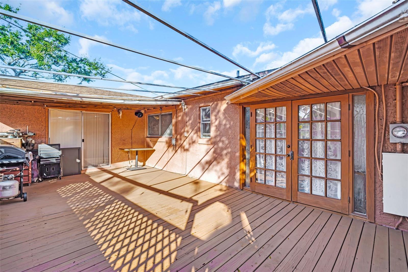 LAKE PASADENA DEV - Residential