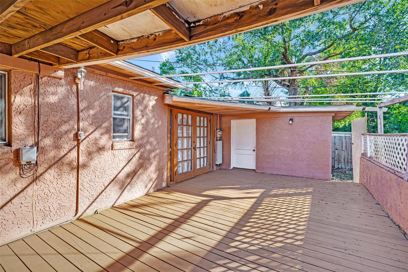 LAKE PASADENA DEV - Residential