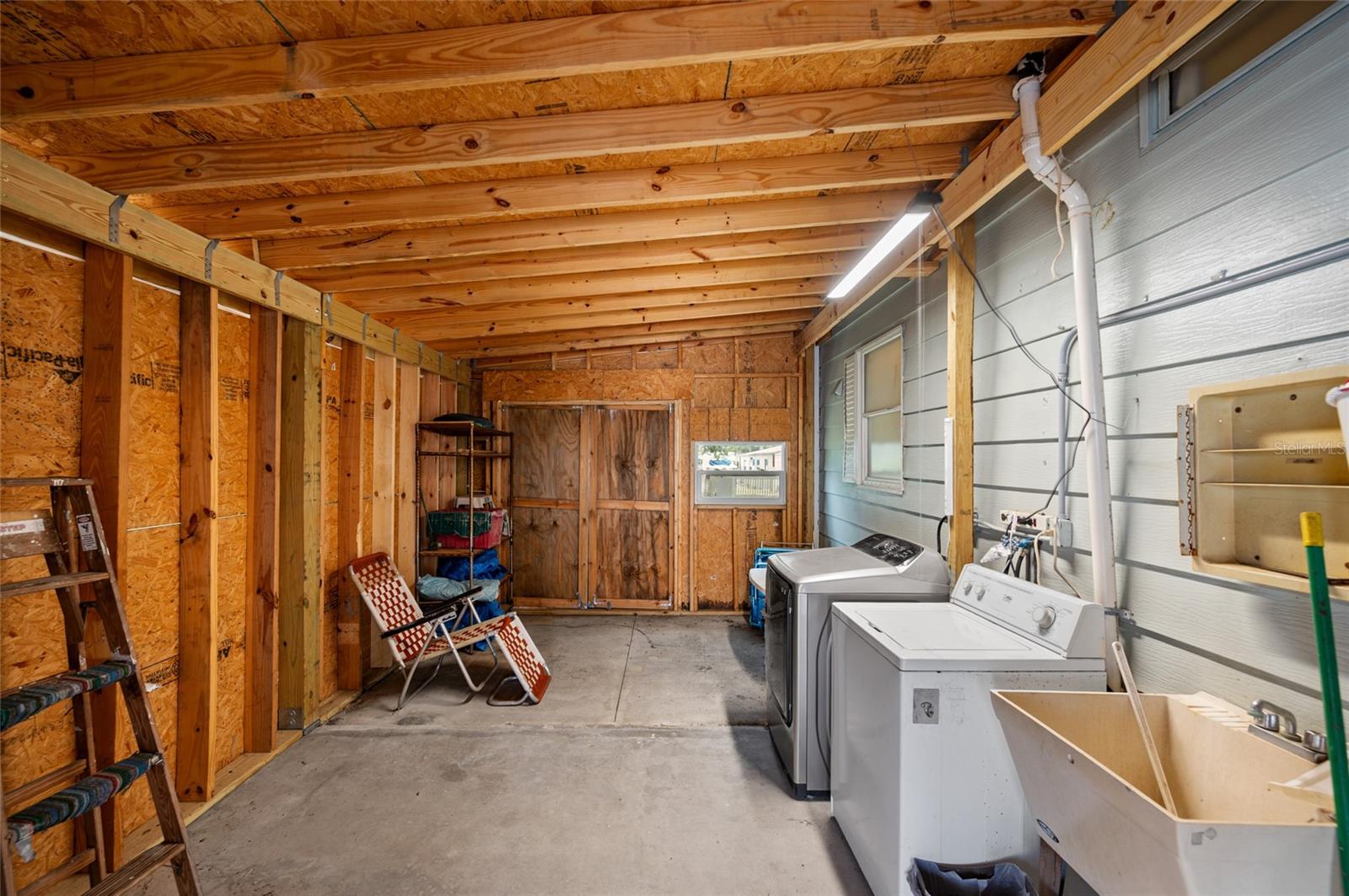 LEMON BAY ISLES PH 02 - Residential