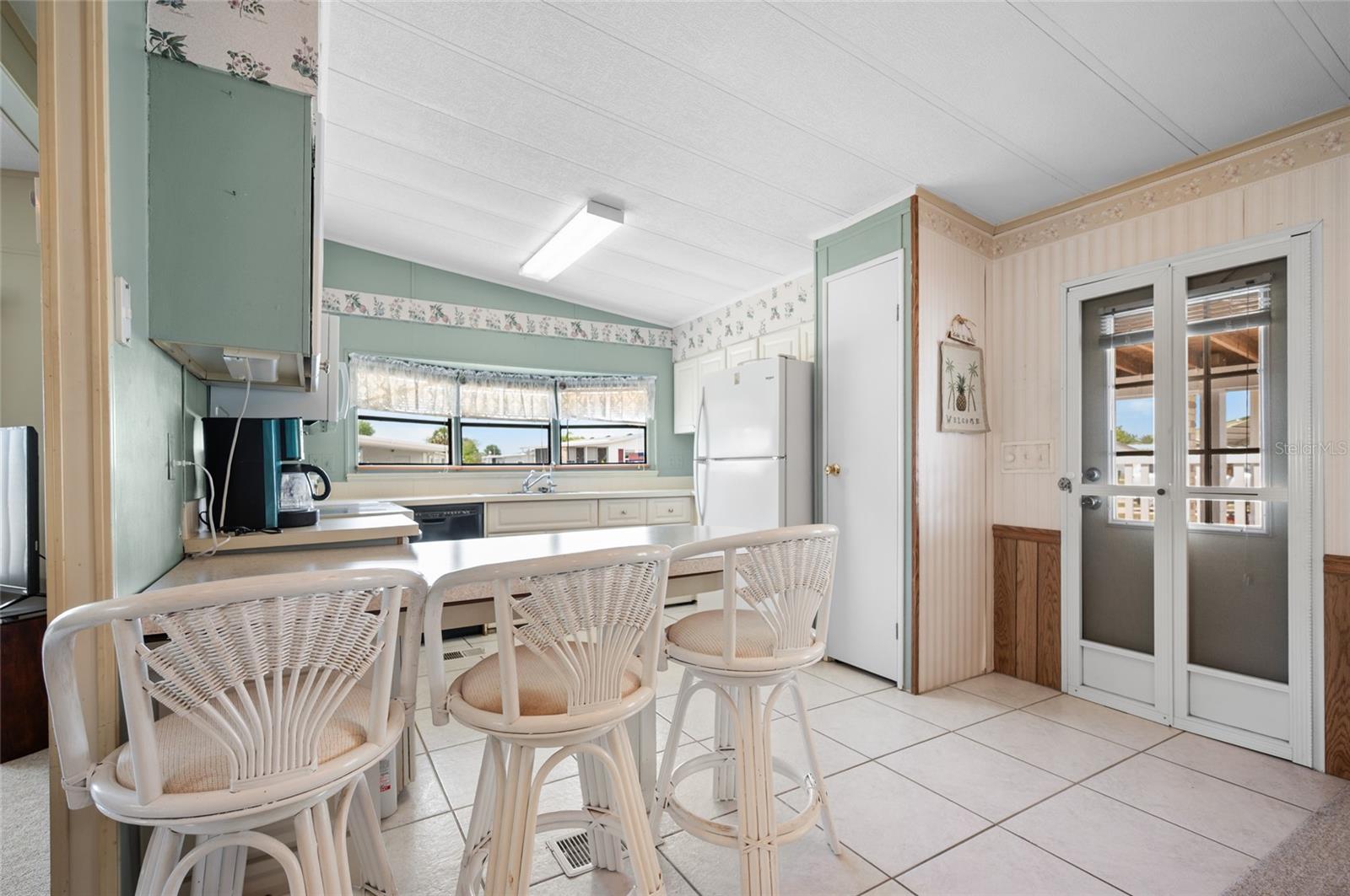 LEMON BAY ISLES PH 02 - Residential